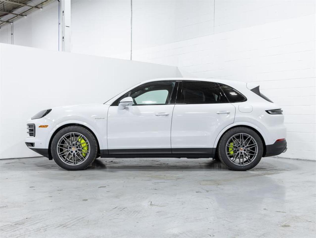 2026 Porsche Cayenne  Photo2