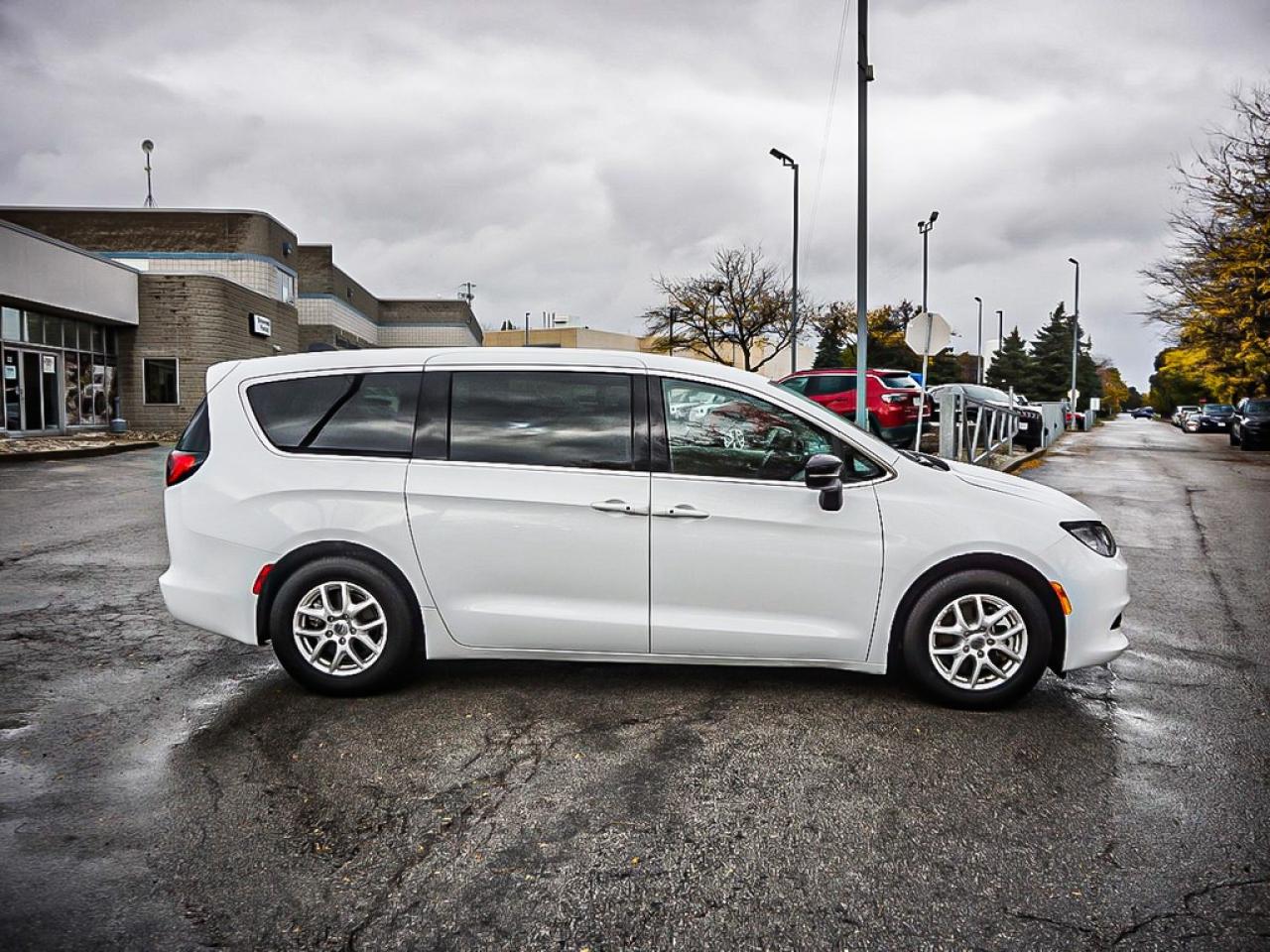 2024 Chrysler Grand Caravan  Photo