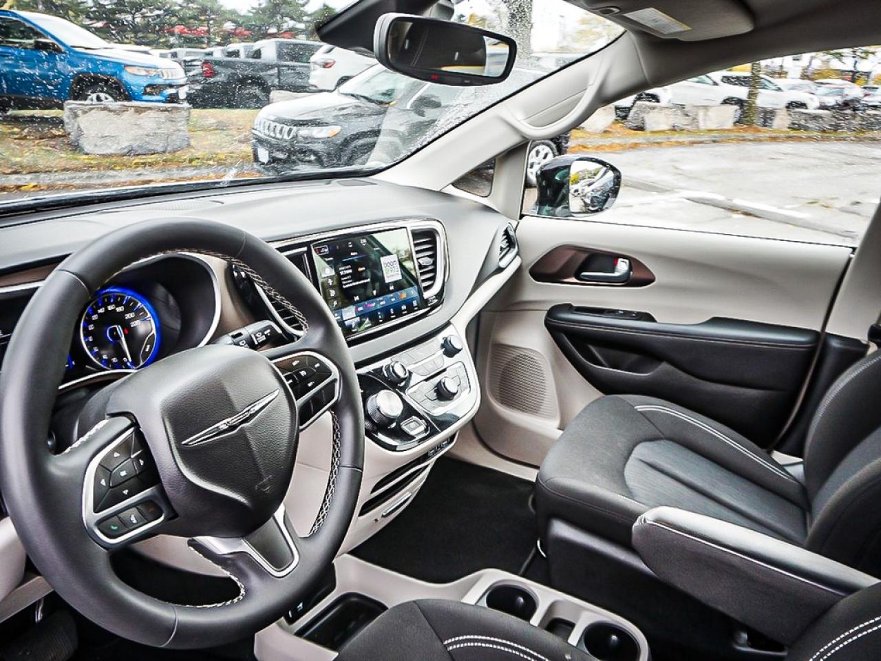 2024 Chrysler Grand Caravan  Photo