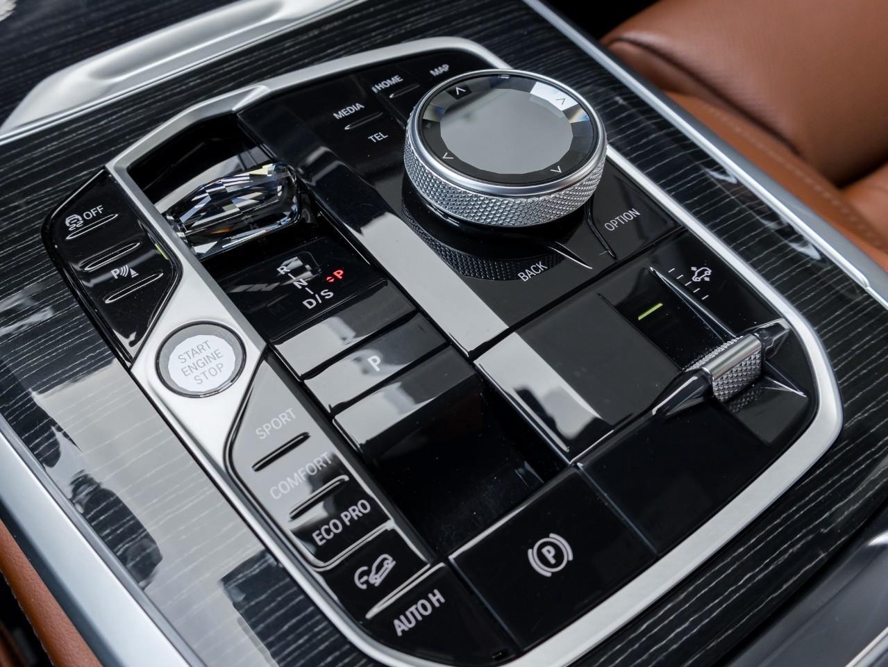 2025 BMW X5 M60i xDrive 4dr All-Wheel Drive Sports Activity Vehicle Photo