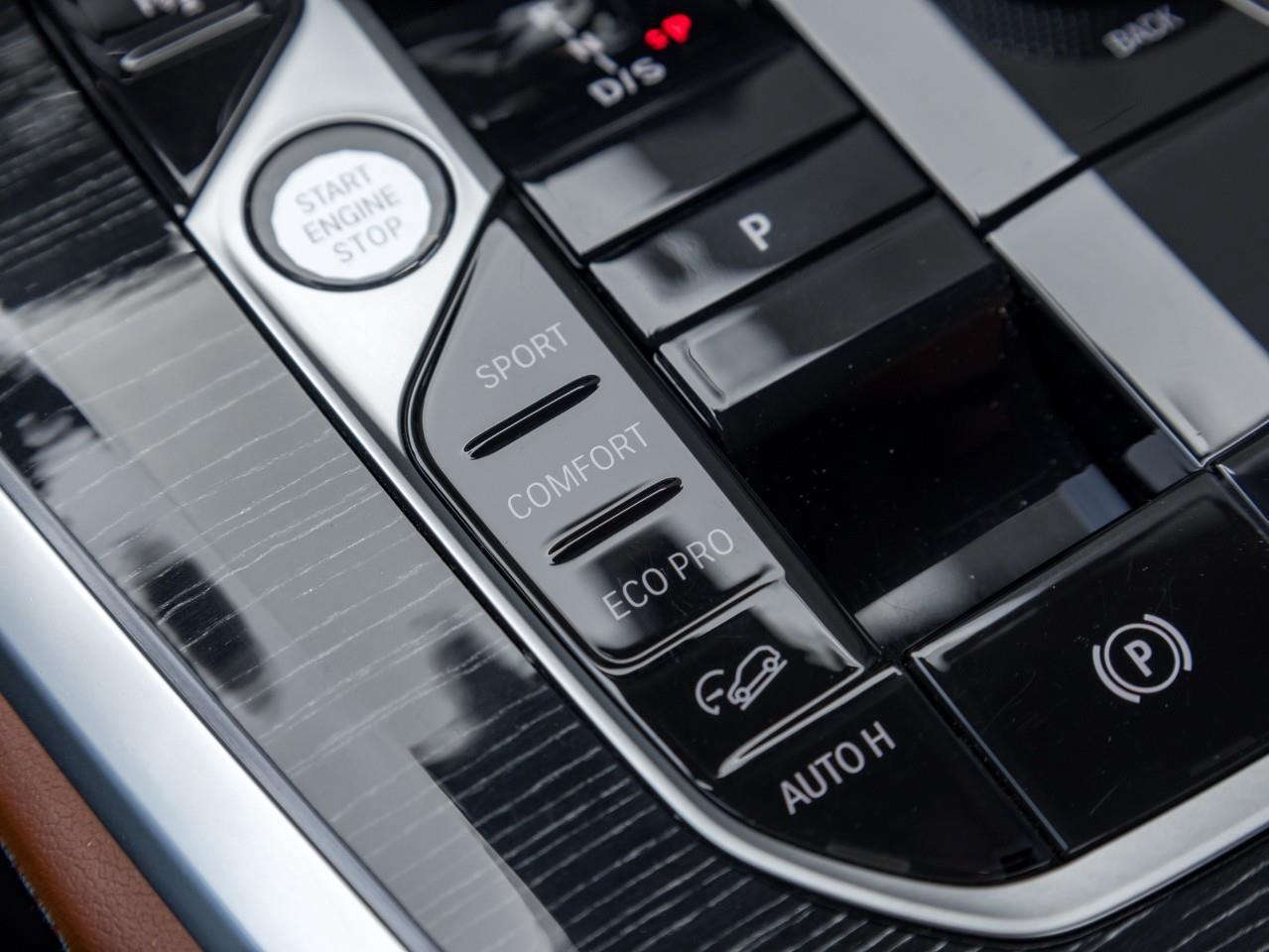 2025 BMW X5 M60i xDrive 4dr All-Wheel Drive Sports Activity Vehicle Photo