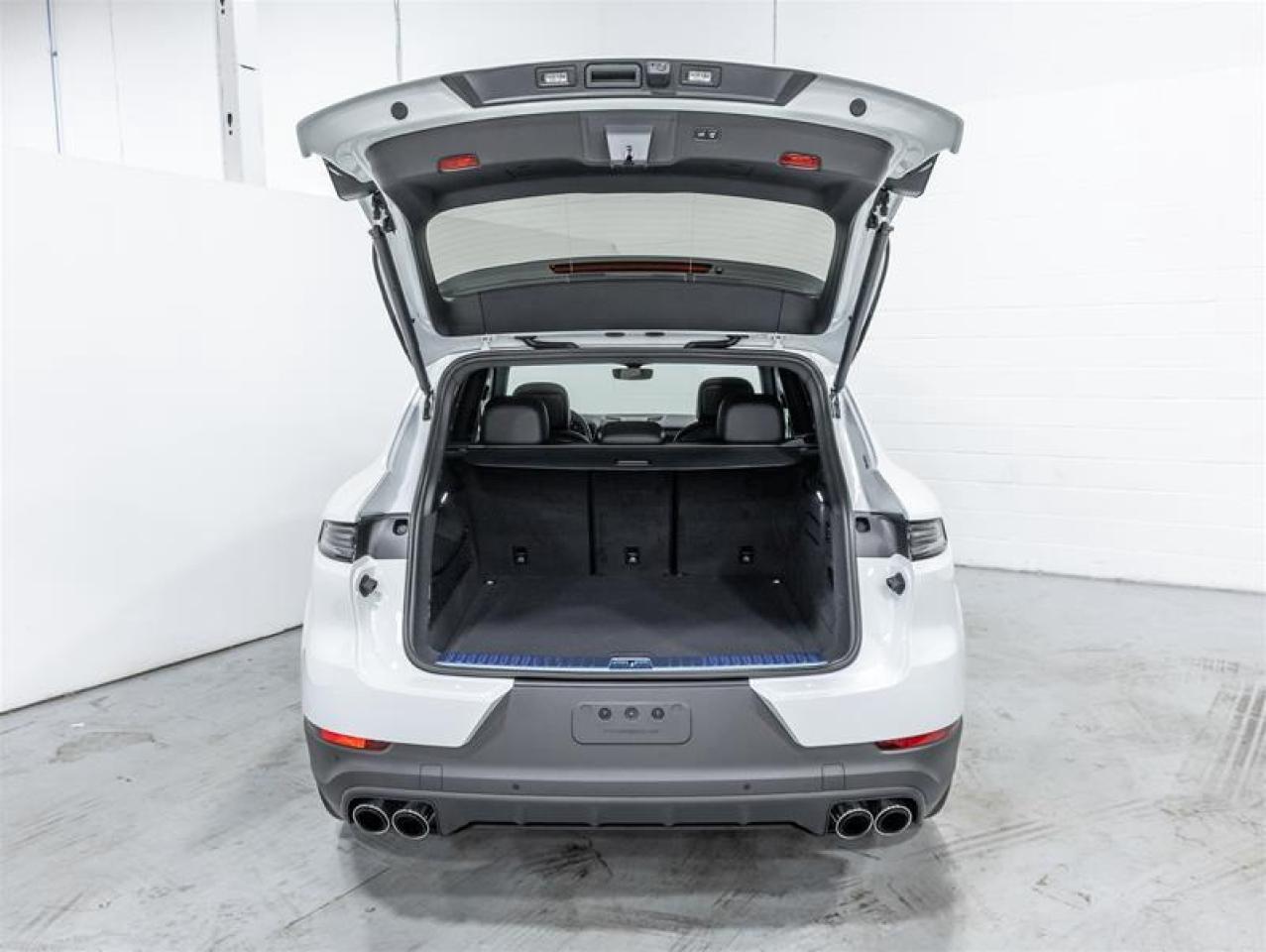 2026 Porsche Cayenne  Photo