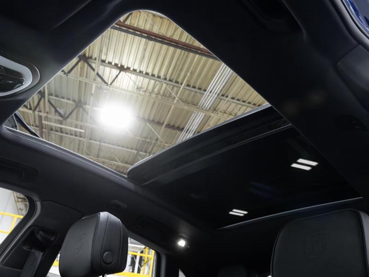 2026 Porsche Macan  Photo