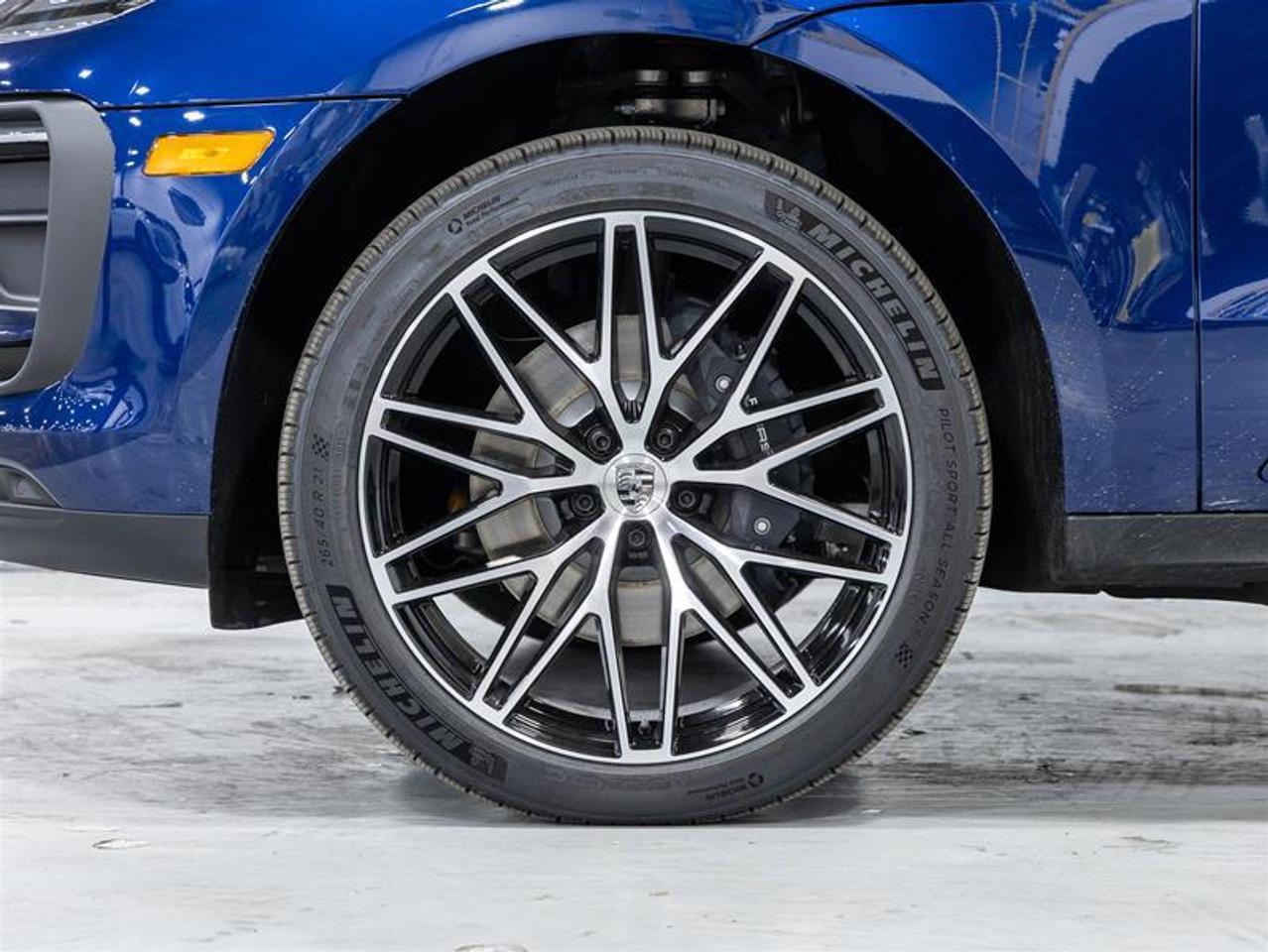 2026 Porsche Macan  Photo