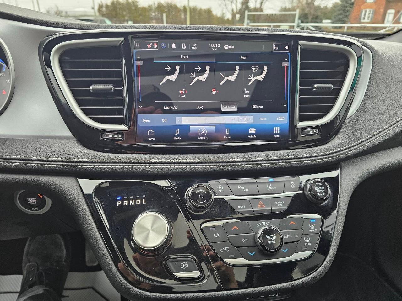 2024 Chrysler Pacifica Touring-L Front-Wheel Drive Passenger Van Photo