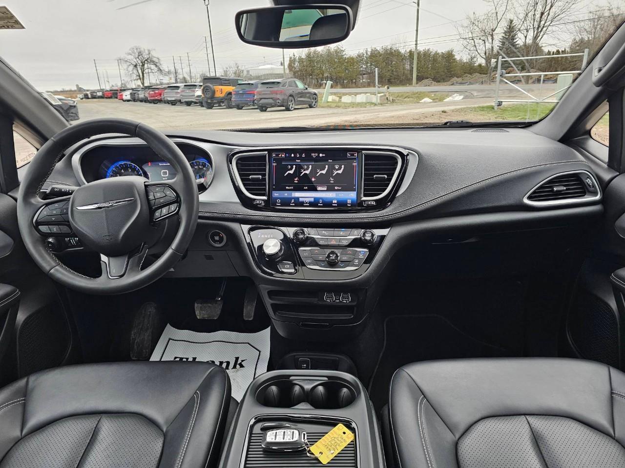 2024 Chrysler Pacifica Touring-L Front-Wheel Drive Passenger Van Photo