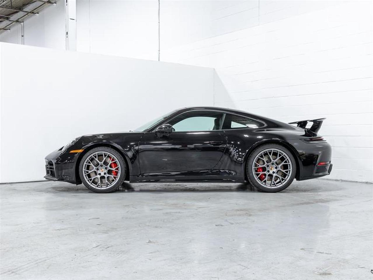 2026 Porsche 911  Photo3
