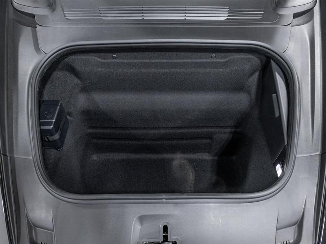 2026 Porsche 911  Photo2