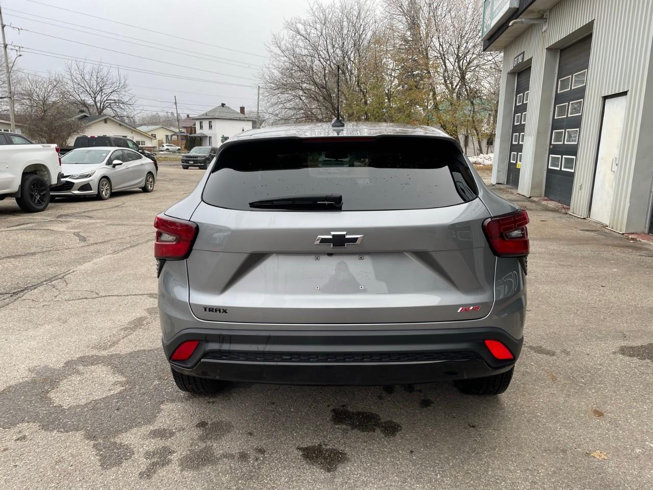 2024 Chevrolet Trax 1RS 4dr Front-Wheel Drive Photo