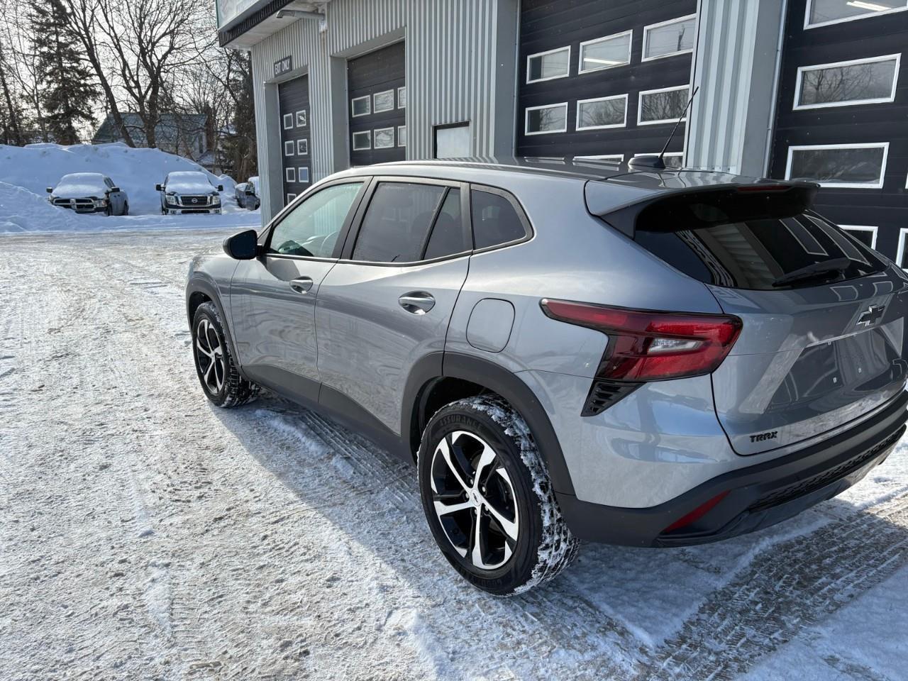 2024 Chevrolet Trax 1RS 4dr Front-Wheel Drive Photo