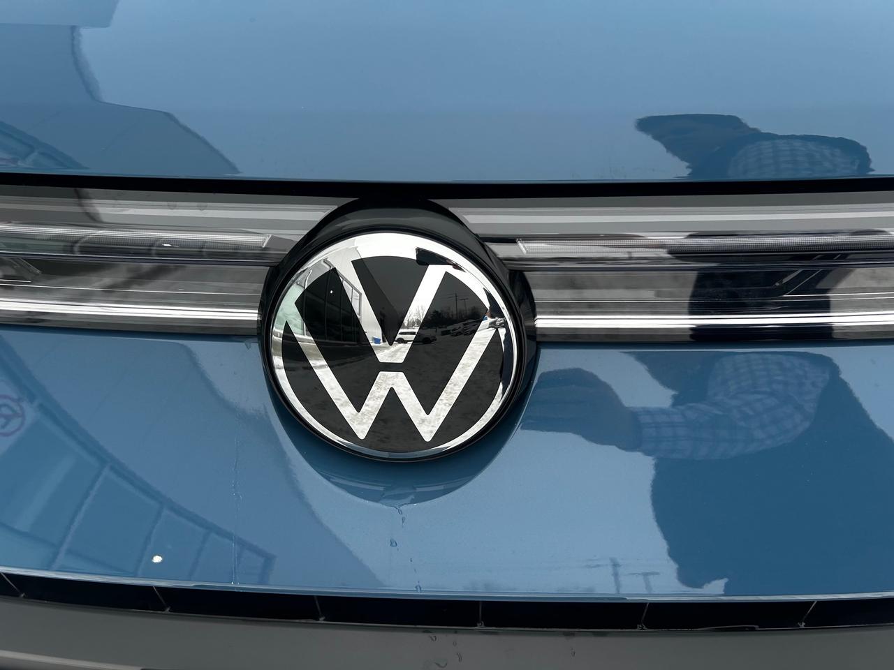 2026 Volkswagen Taos Comfortline Black Edition 4dr All-Wheel Drive 4MOTION Photo