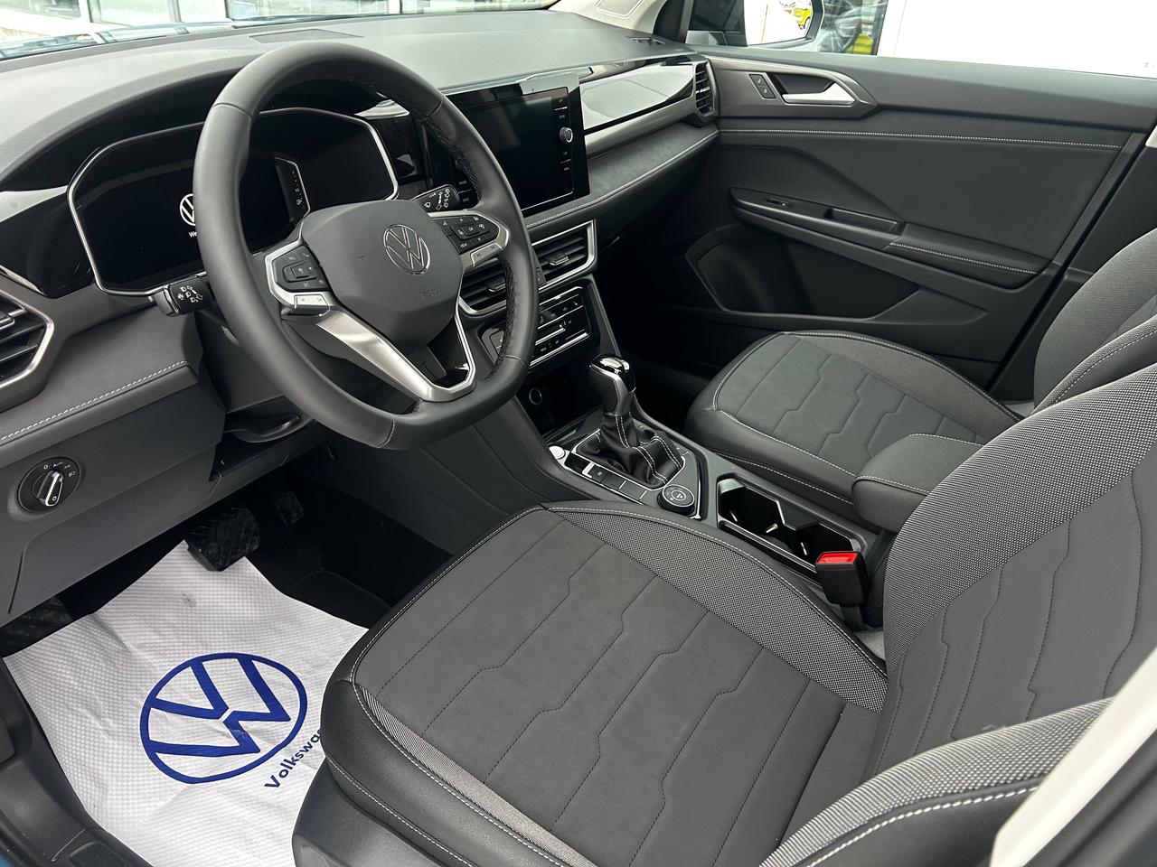 2026 Volkswagen Taos Comfortline Black Edition 4dr All-Wheel Drive 4MOTION Photo