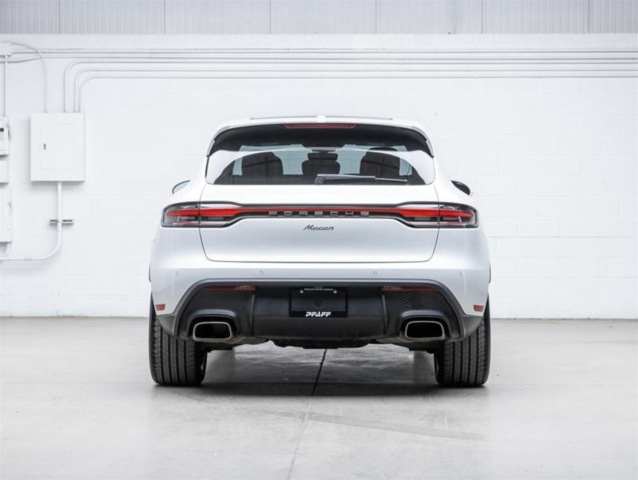 2023 Porsche Macan  Photo