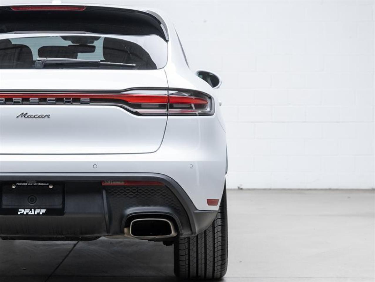 2023 Porsche Macan  Photo