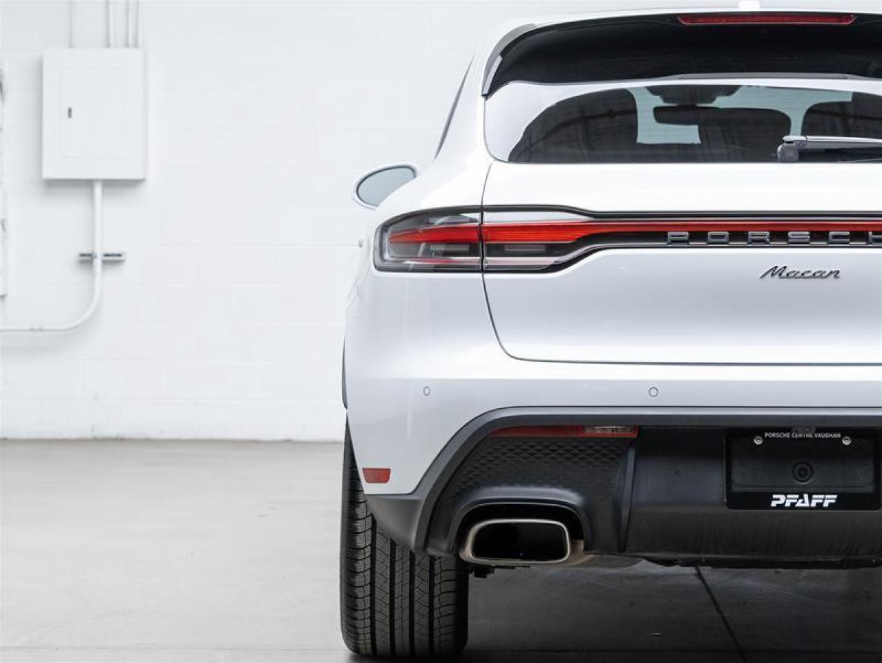 2023 Porsche Macan  Photo