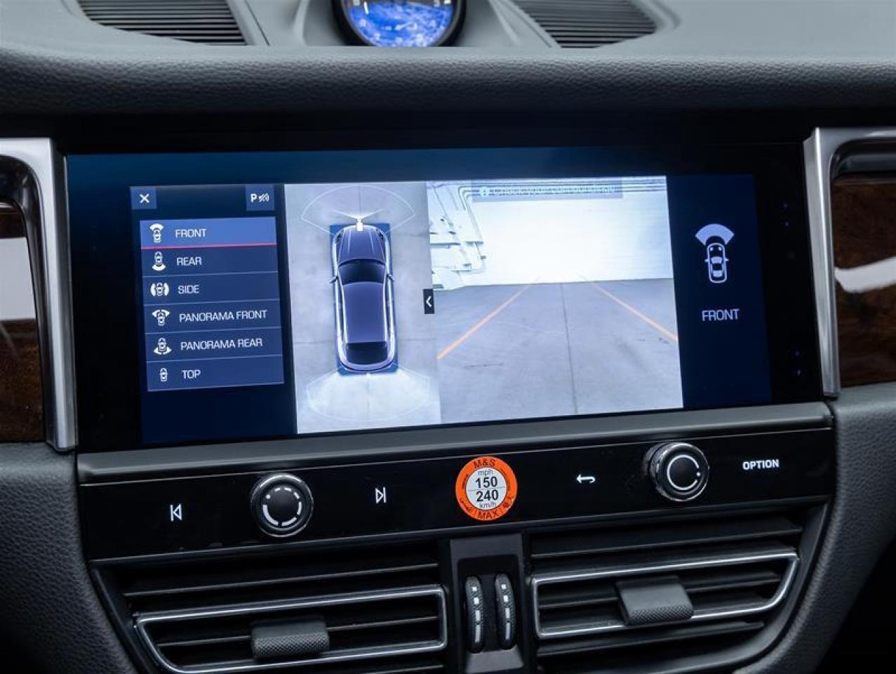 2023 Porsche Macan  Photo