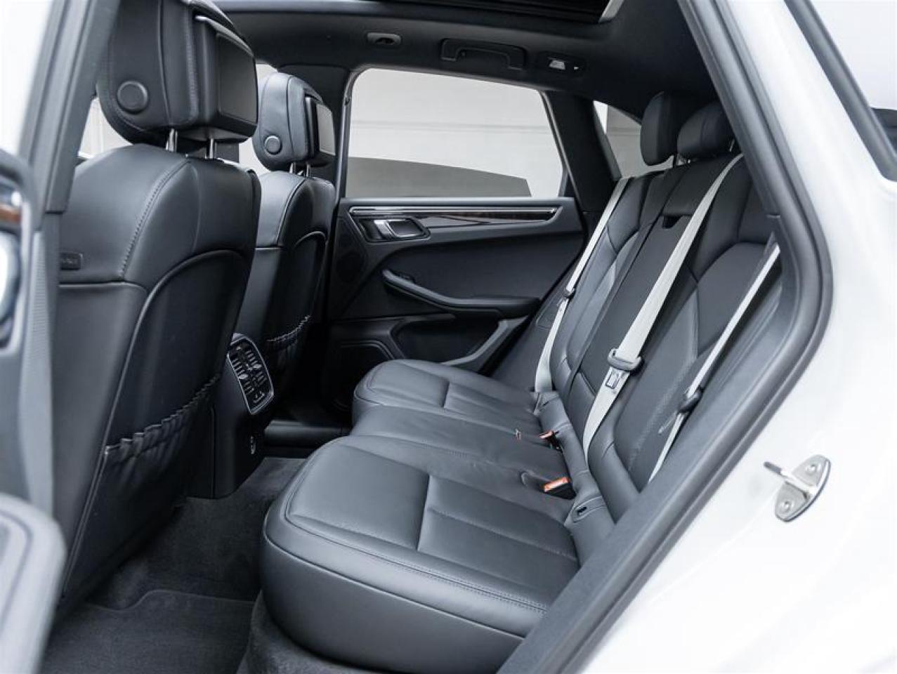 2023 Porsche Macan  Photo