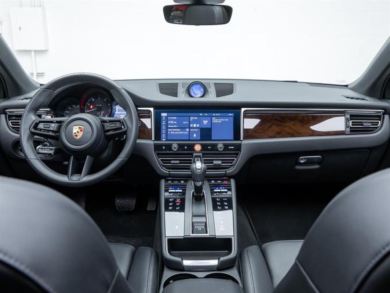 2023 Porsche Macan  Photo