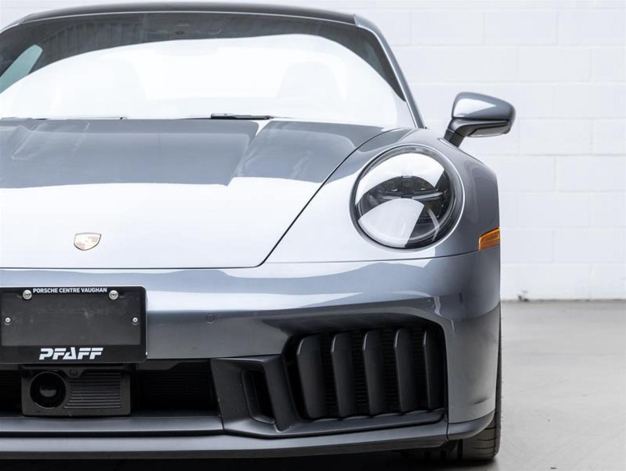 2025 Porsche 911  Photo3