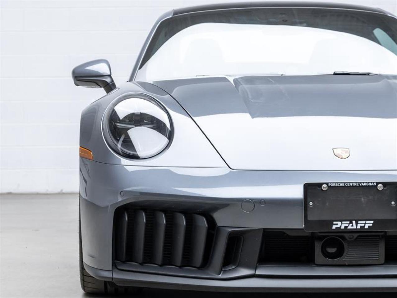 2025 Porsche 911  Photo2