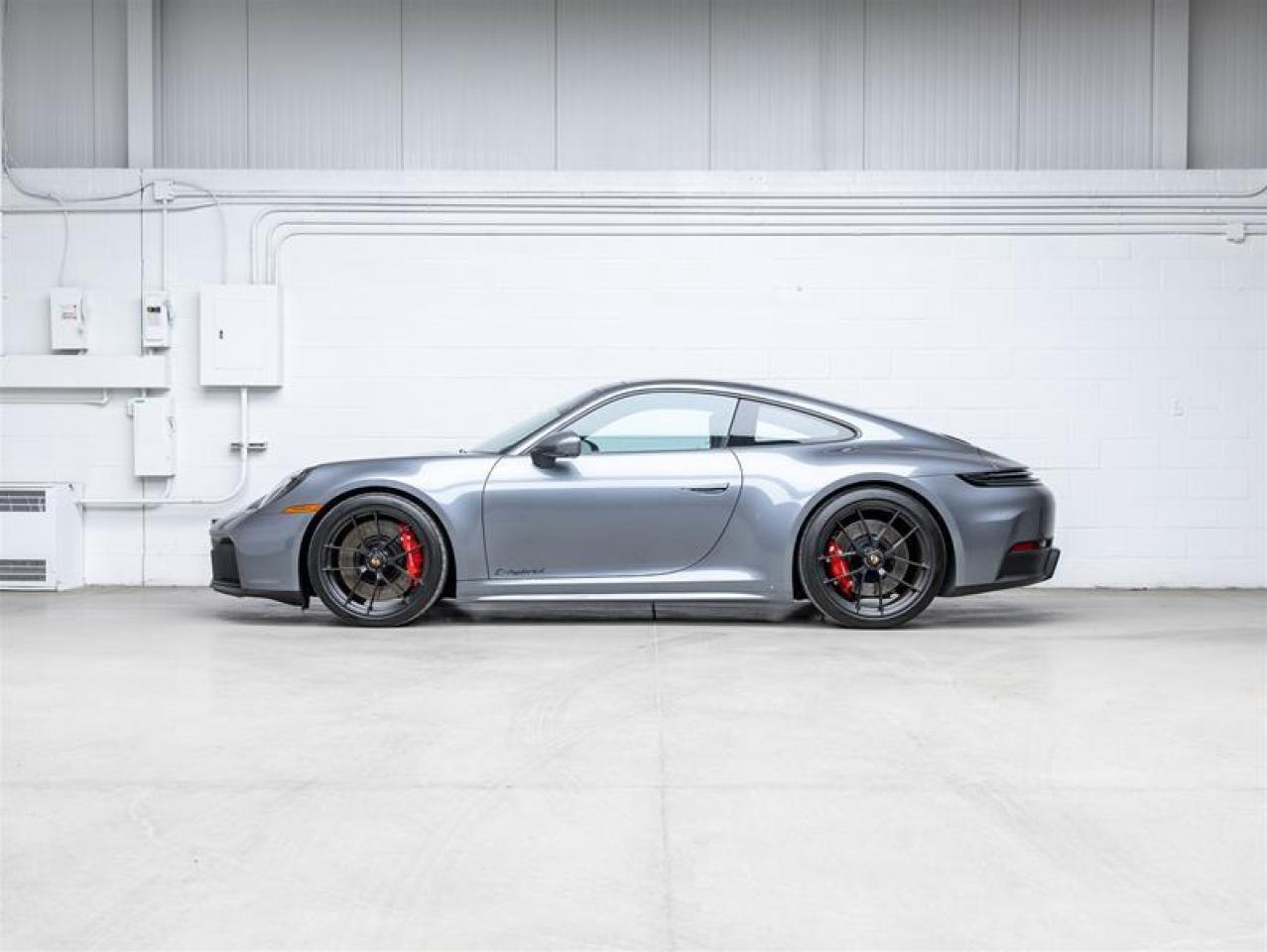 2025 Porsche 911  Photo
