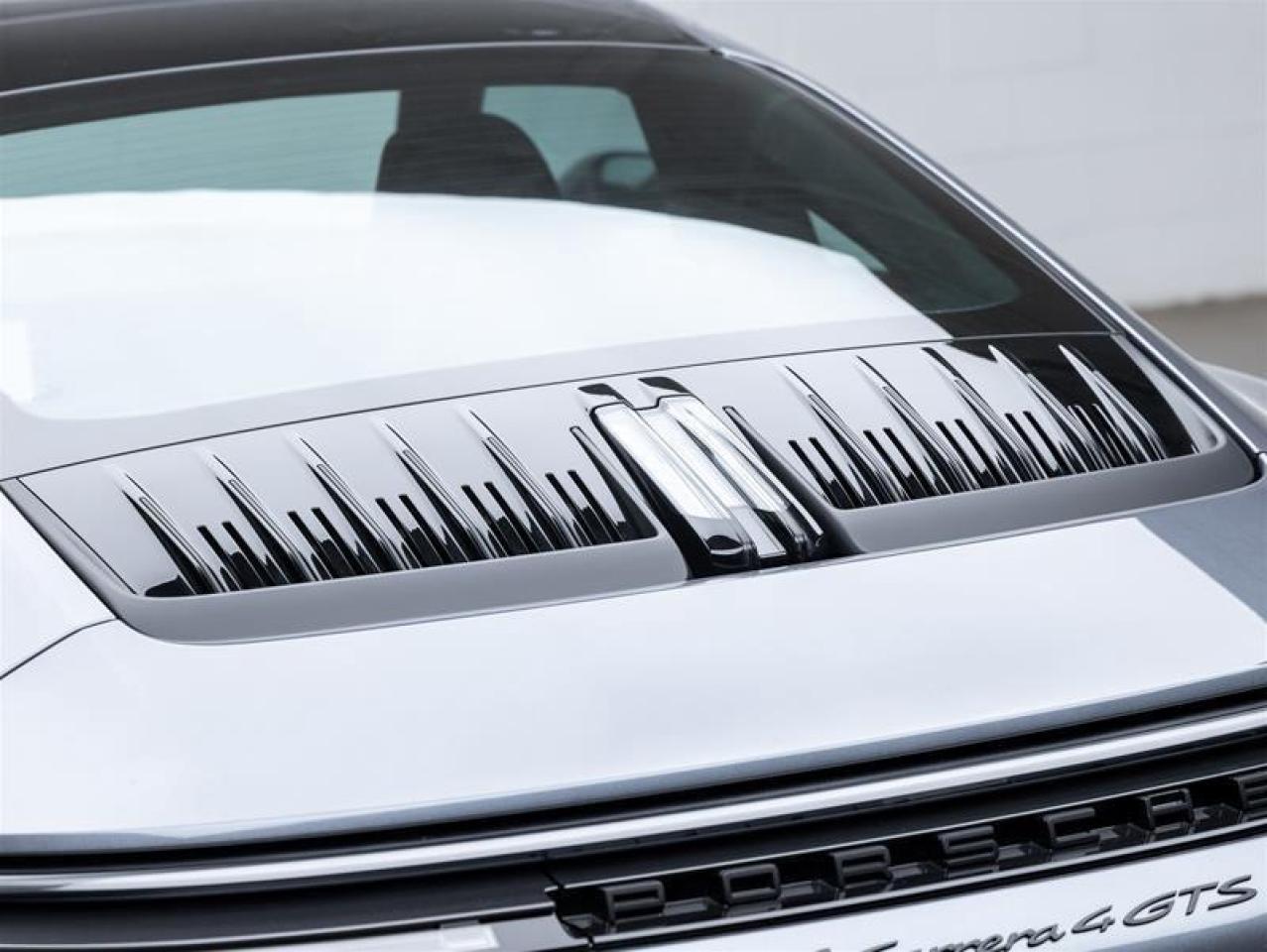 2025 Porsche 911  Photo