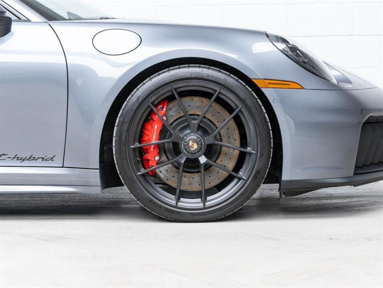 2025 Porsche 911  Photo