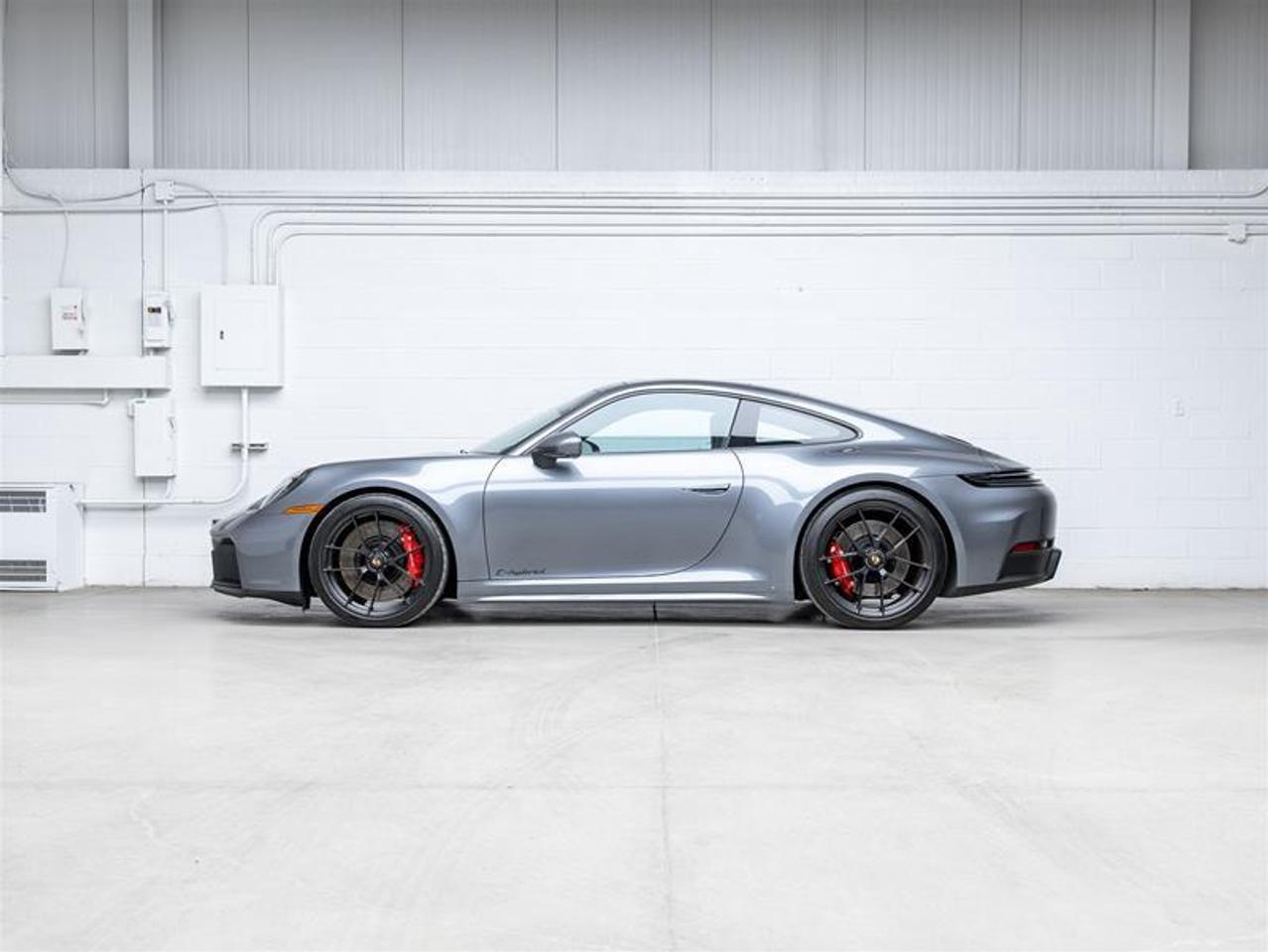 2025 Porsche 911  Photo