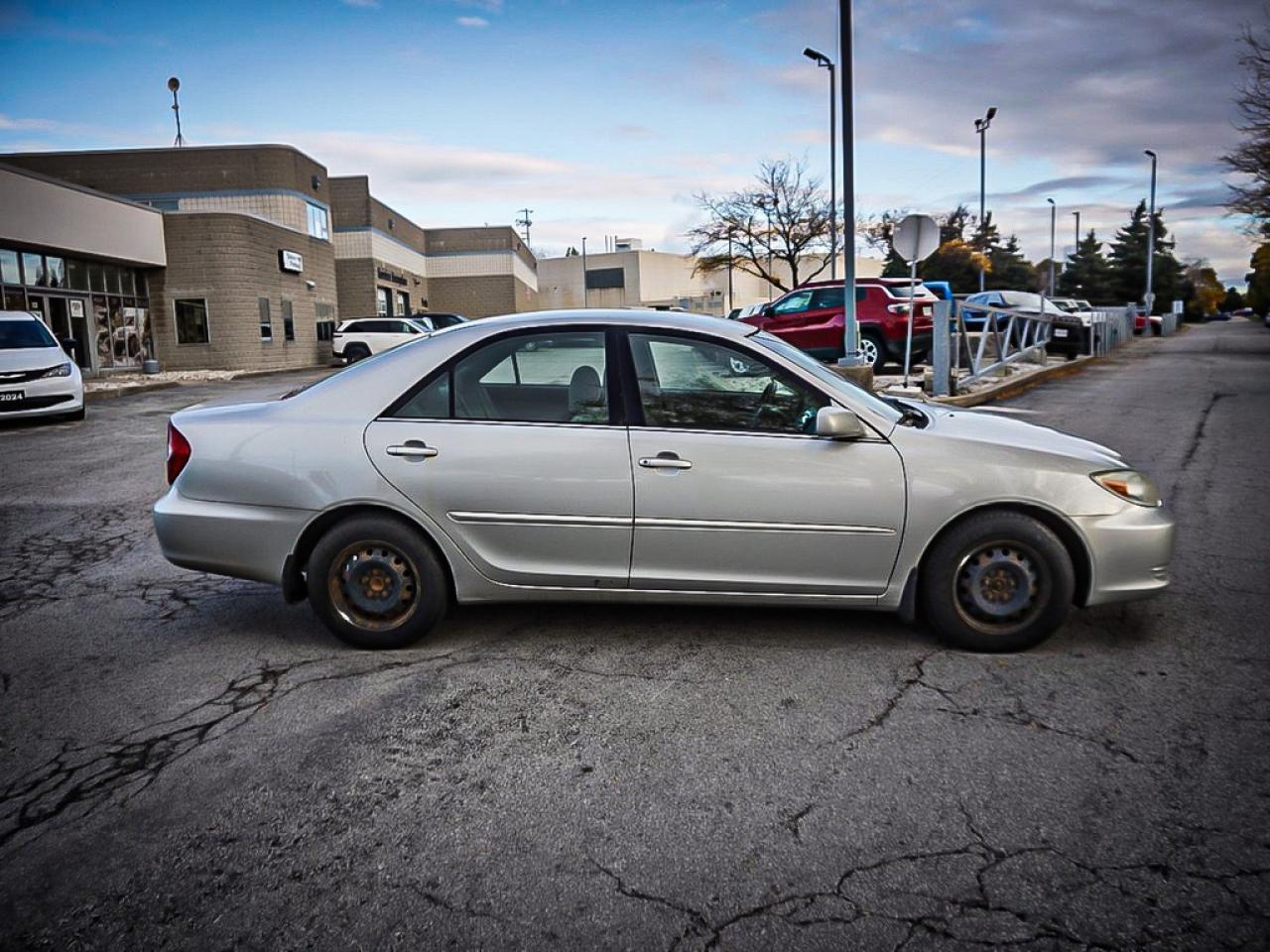 2004 Toyota Camry  Photo