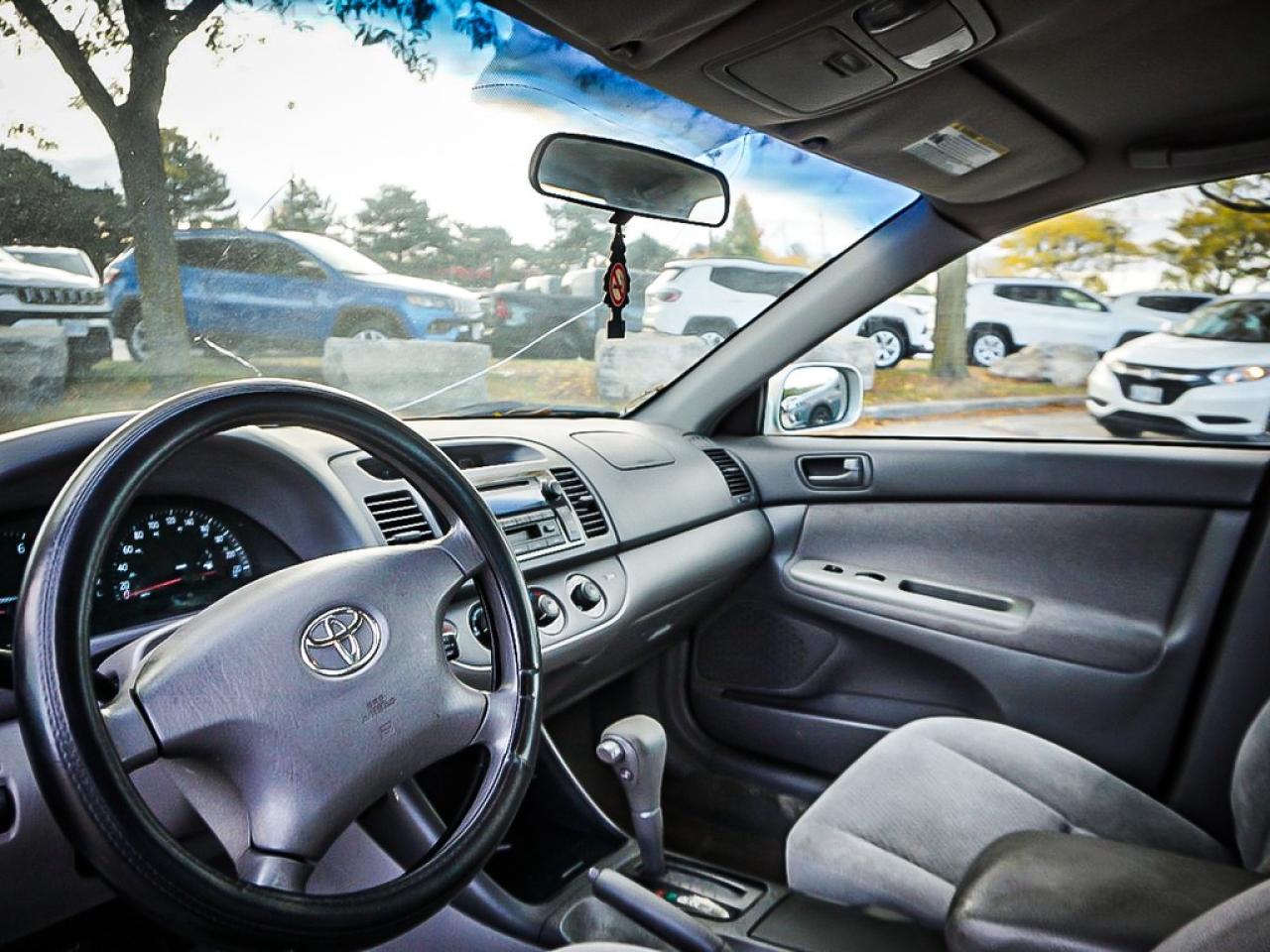 2004 Toyota Camry  Photo