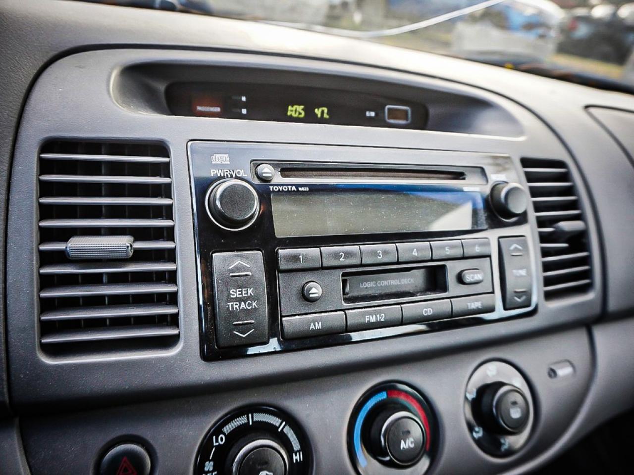 2004 Toyota Camry  Photo