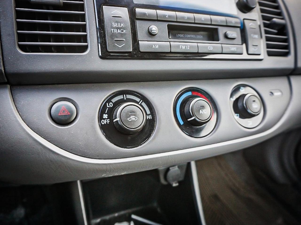 2004 Toyota Camry  Photo