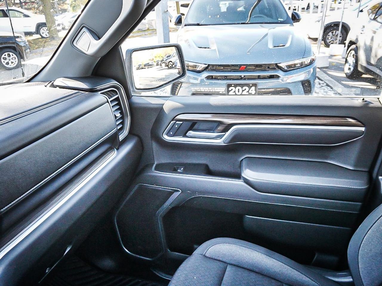 2025 Chevrolet Silverado 1500  Photo