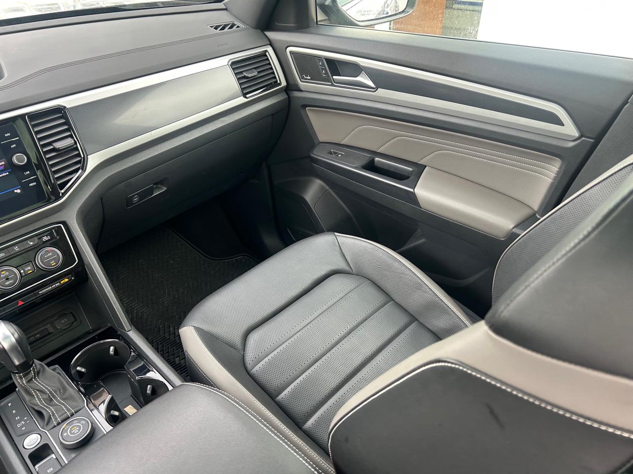 2022 Volkswagen Atlas Cross Sport 2.0 TSI Highline 4dr All-Wheel Drive 4MOTION Photo