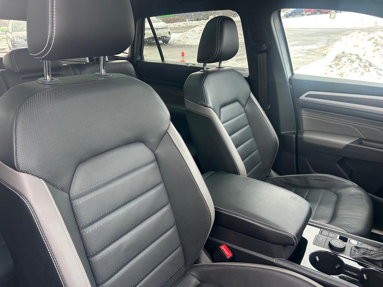 2022 Volkswagen Atlas Cross Sport 2.0 TSI Highline 4dr All-Wheel Drive 4MOTION Photo