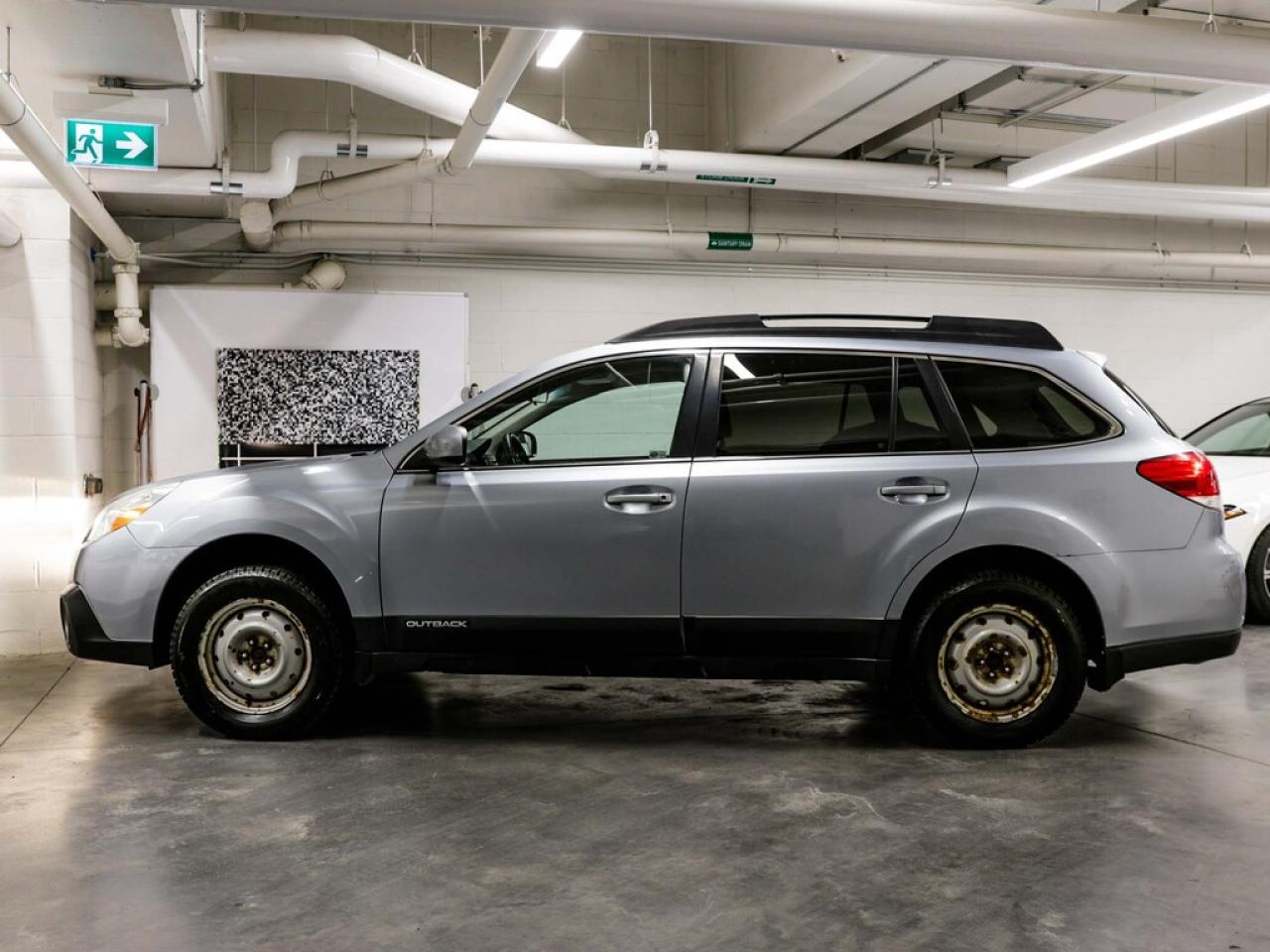 2014 Subaru Outback  Photo3