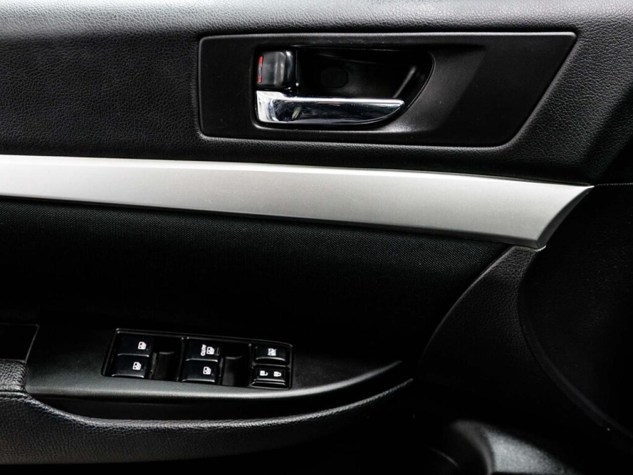 2014 Subaru Outback  Photo