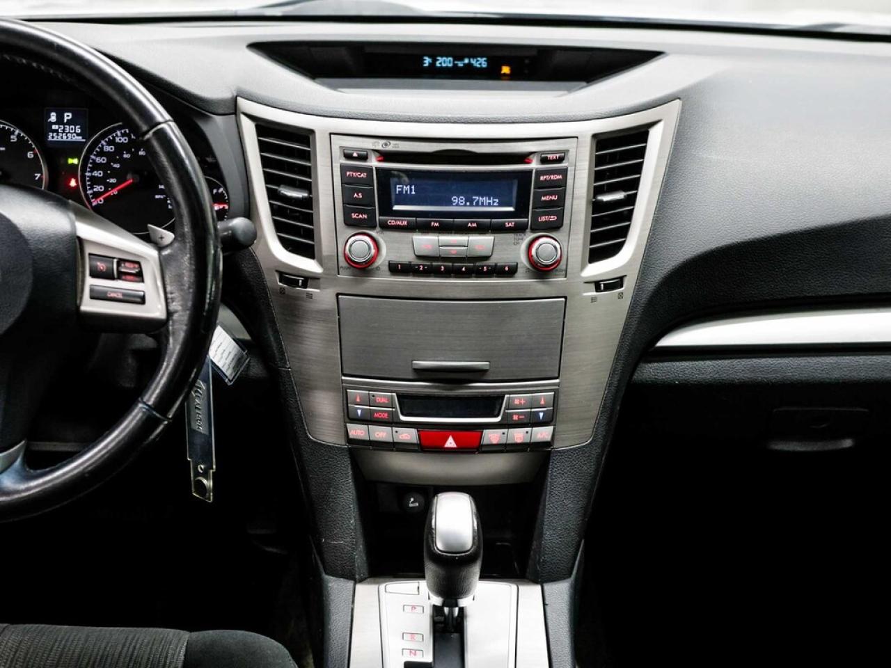 2014 Subaru Outback  Photo