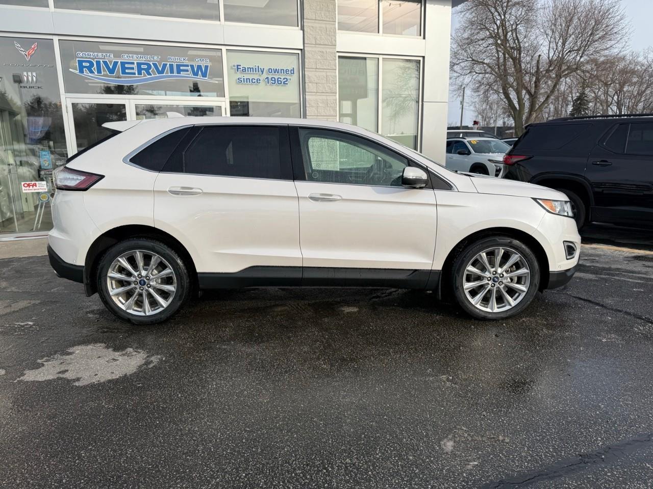 2018 Ford Edge TITANIUM 4DR ALL-WHEEL DRIVE Photo2