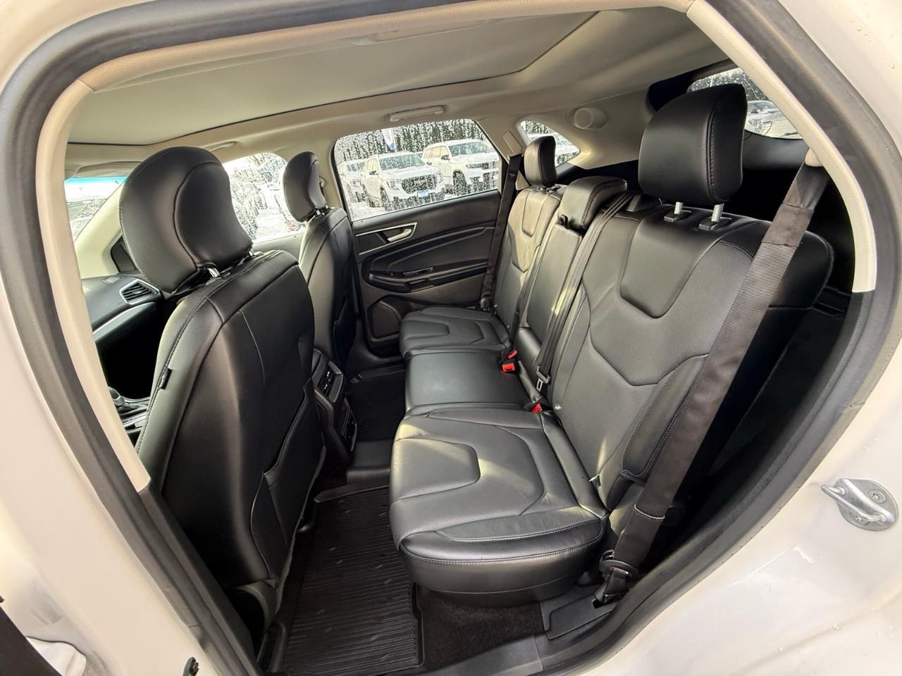 2018 Ford Edge TITANIUM 4DR ALL-WHEEL DRIVE Photo