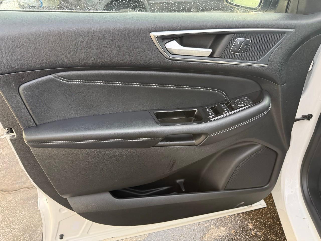 2018 Ford Edge TITANIUM 4DR ALL-WHEEL DRIVE Photo