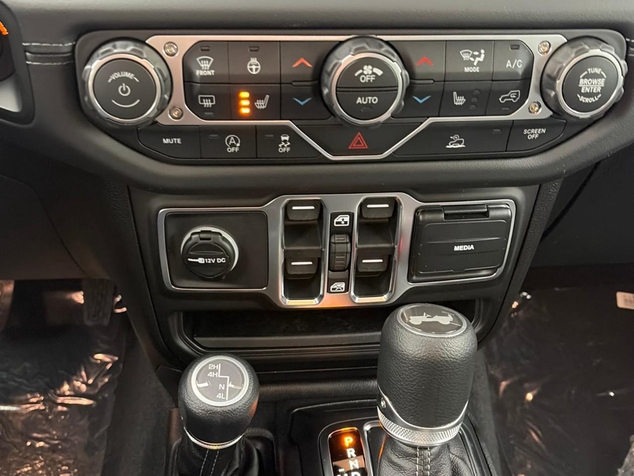 2026 Jeep Wrangler SAHARA 4DR 4X4 Photo