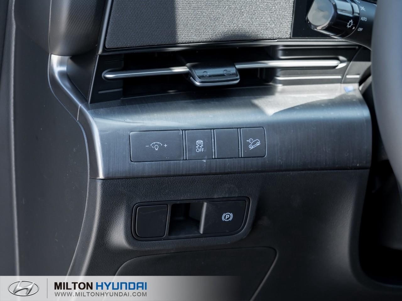 2025 Hyundai KONA 1.6T Preferred Sport 4dr All-Wheel Drive Photo