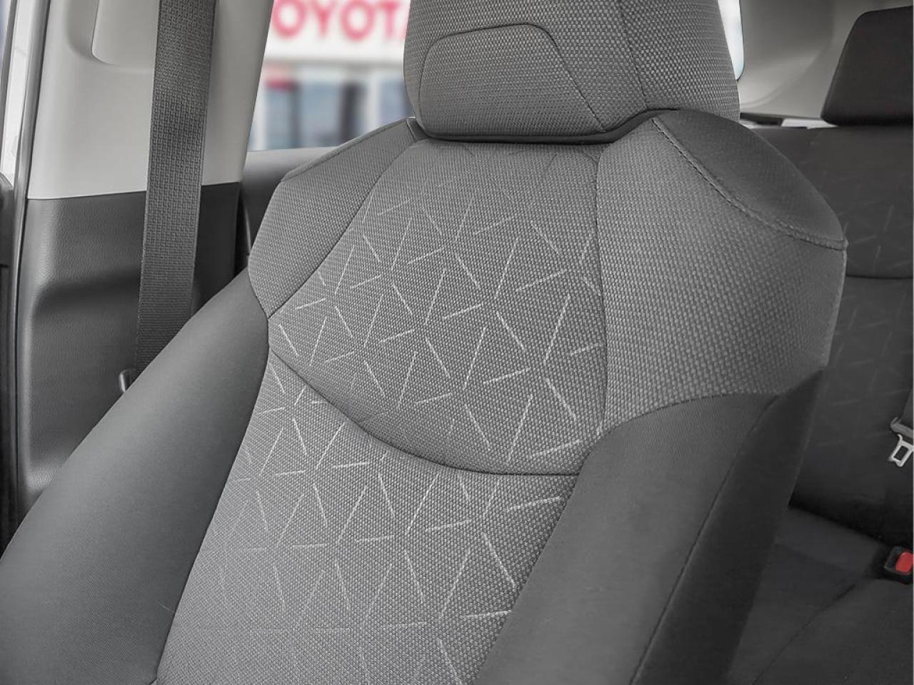 2025 Toyota RAV4 LE 4dr All-wheel Drive Photo