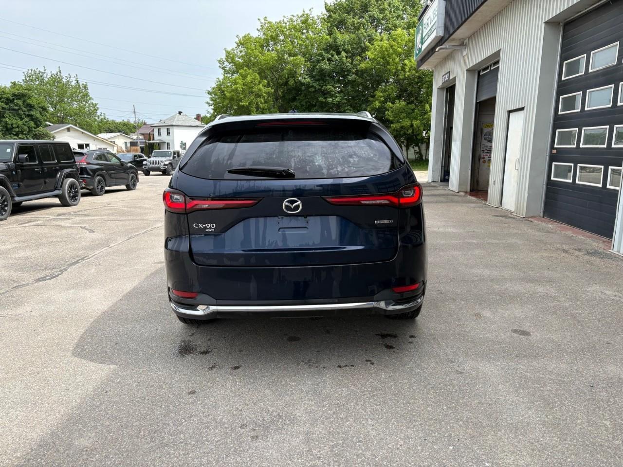 2025 Mazda CX-90 MHEV GT 4dr i-ACTIV All-Wheel Drive Sport Utility Photo