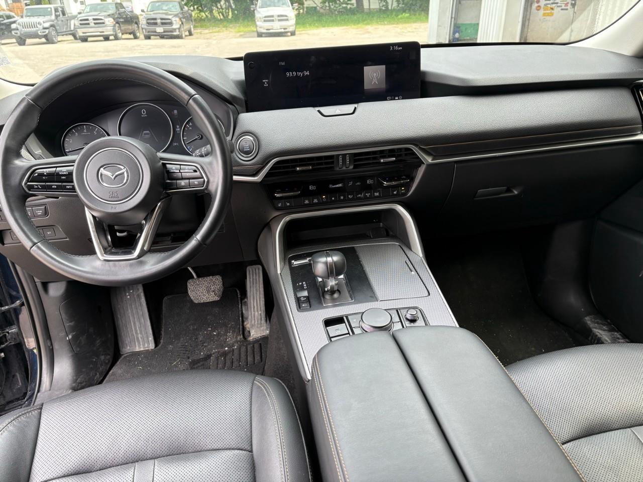 2025 Mazda CX-90 MHEV GT 4dr i-ACTIV All-Wheel Drive Sport Utility Photo