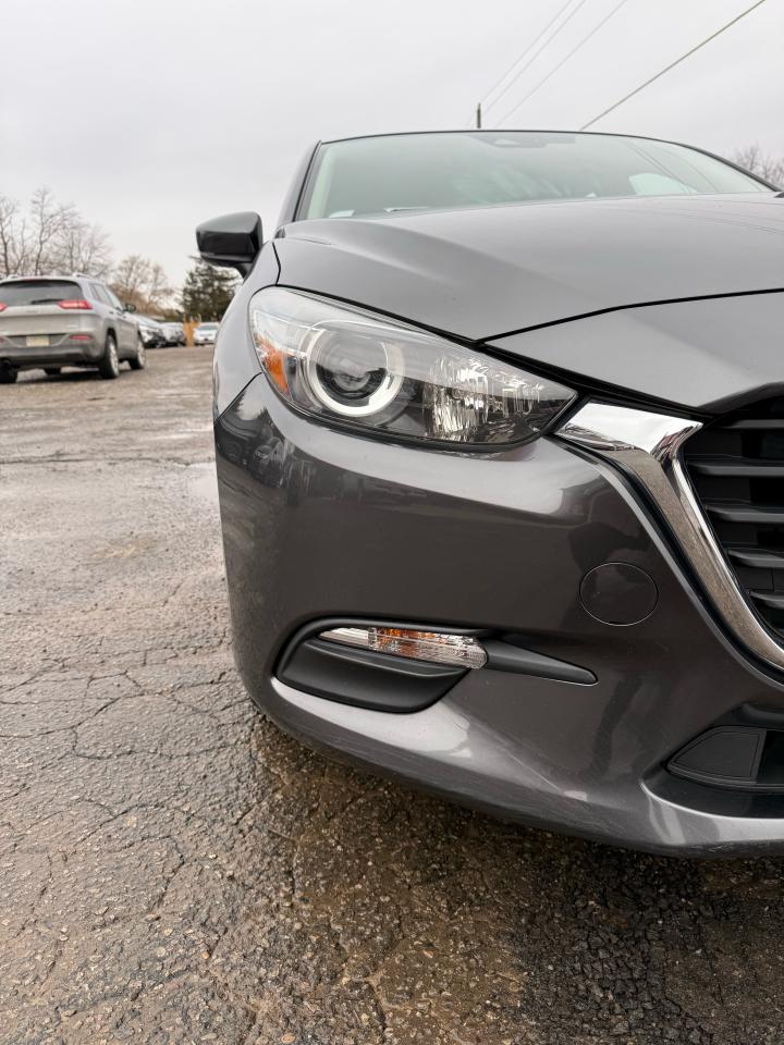 2017 Mazda MAZDA3 GS Photo