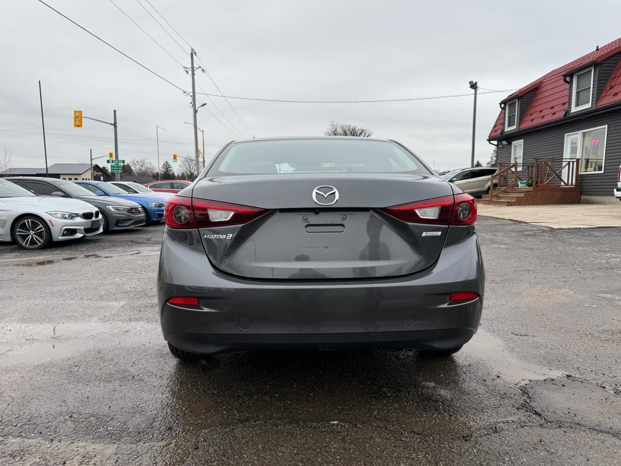 2017 Mazda MAZDA3 GS Photo3