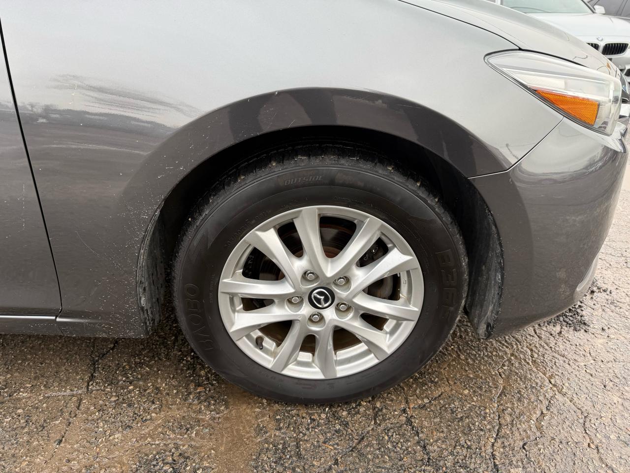 2017 Mazda MAZDA3 GS Photo