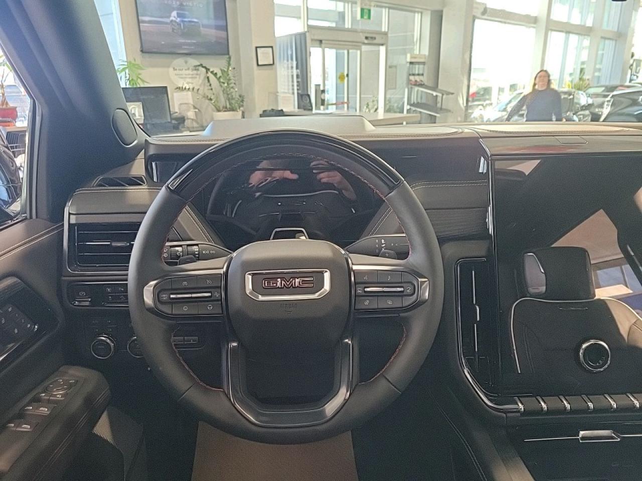 2026 GMC Yukon AT4 Ultimate 4dr 4x4 Photo